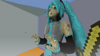 EPIC Hatsune Miku STATUE